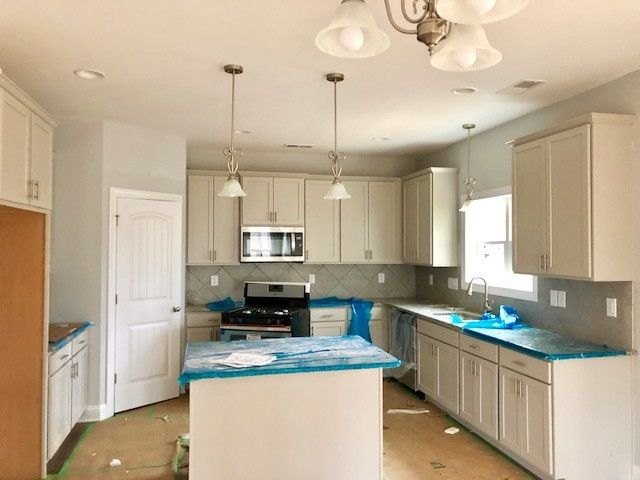 606 Richlands Cliff Dr, Youngsville, NC 27596