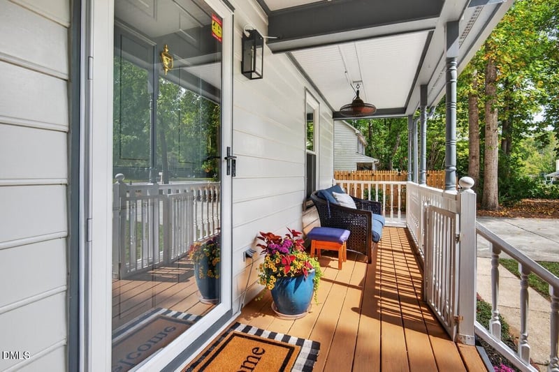 606 Valley Dr, Durham, NC 27704