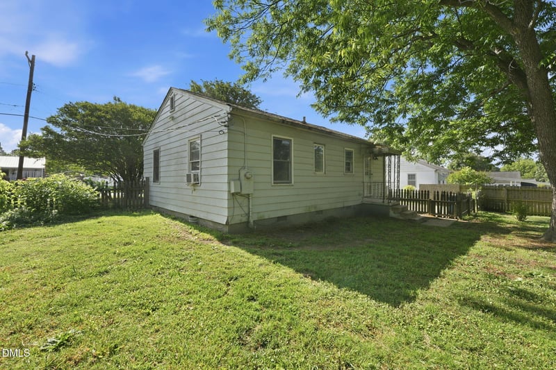 606 Walker Ave, Graham, NC 27253