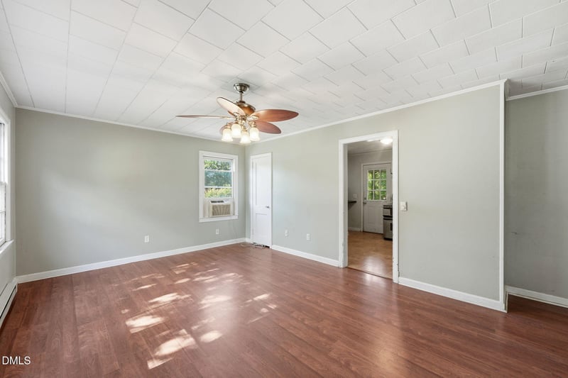 606 Walker Ave, Graham, NC 27253
