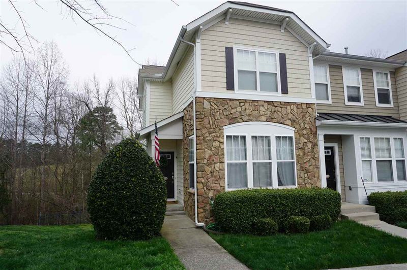 6061 Viking Dr, Raleigh, NC 27612