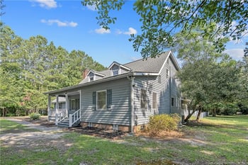 6062 Midus St, Hope Mills, NC 28348