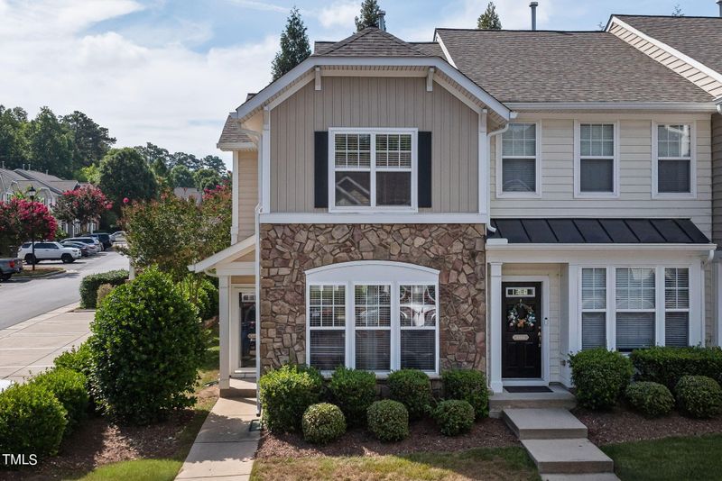 6066 Viking Dr, Raleigh, NC 27612