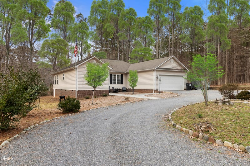 6068 Jones Cir, Sanford, NC 27332