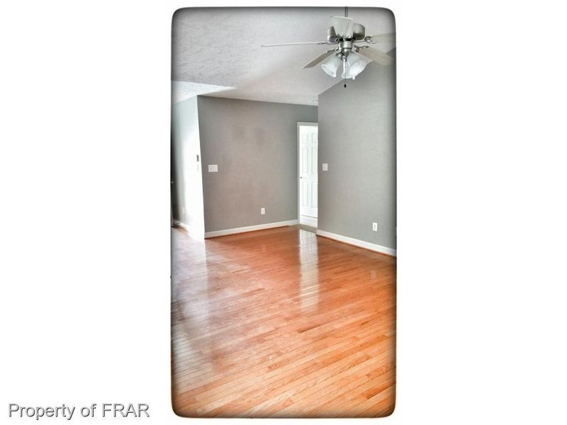 607 Ashdown Pl, Fayetteville, NC 28311