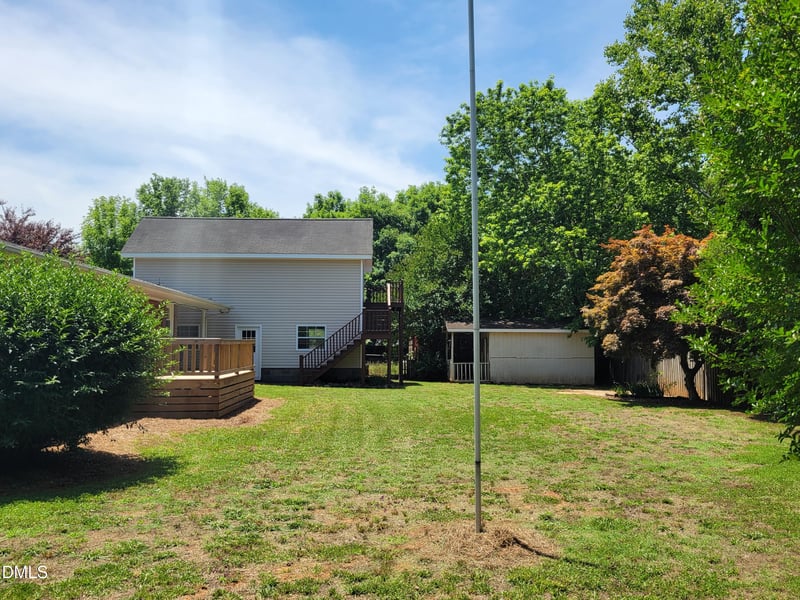 607 E Butler Ave, Liberty, NC 27298