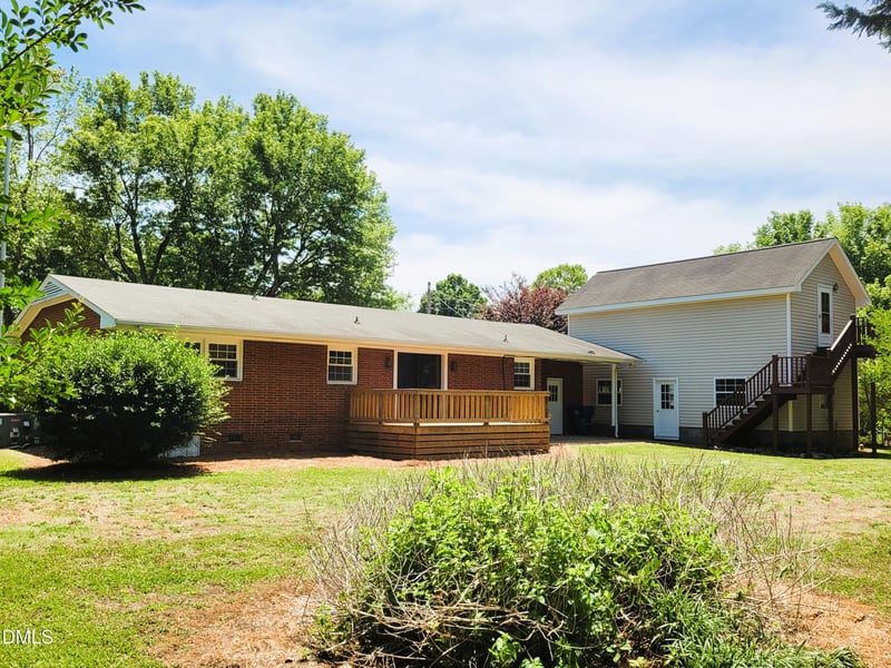 607 E Butler Ave, Liberty, NC 27298