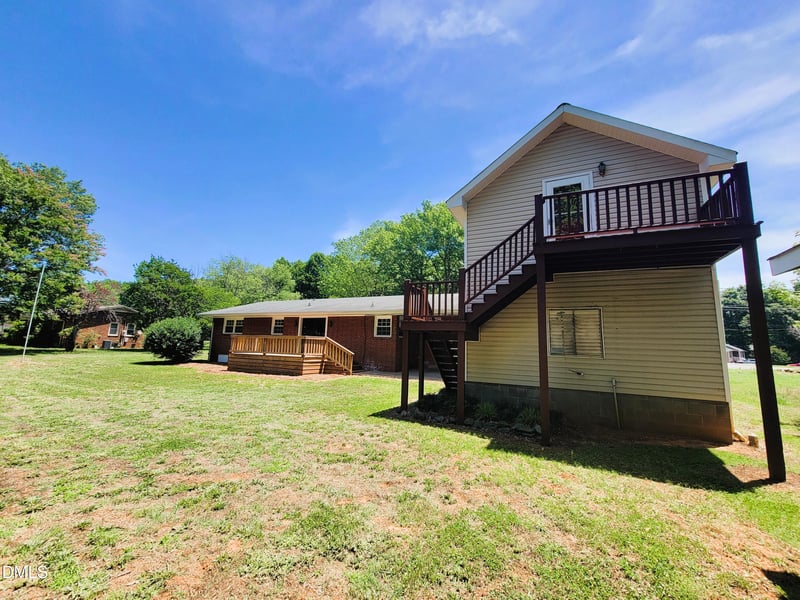 607 E Butler Ave, Liberty, NC 27298