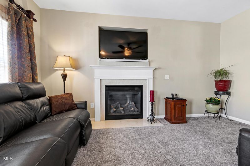 607 Calavaras Ln, Knightdale, NC 27545