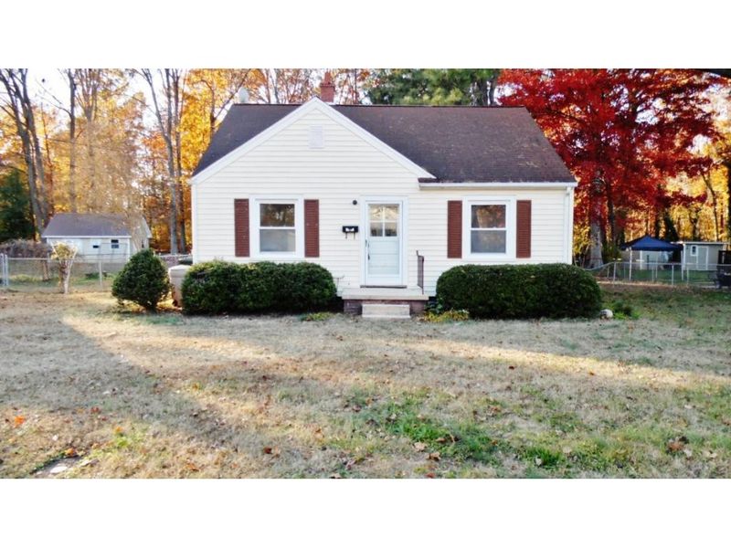 607 N Carr St, Mebane, NC 27302