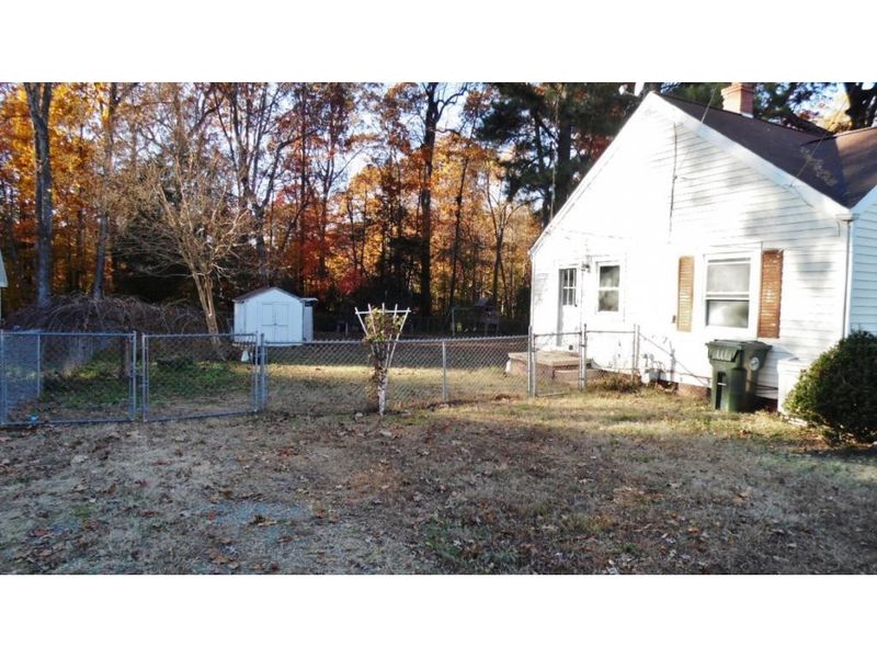 607 N Carr St, Mebane, NC 27302