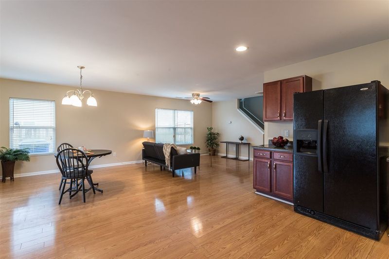 607 Chalcedony Ct, Durham, NC 27703