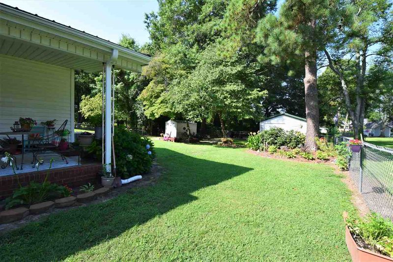 607 N Church St, Four Oaks, NC 27524