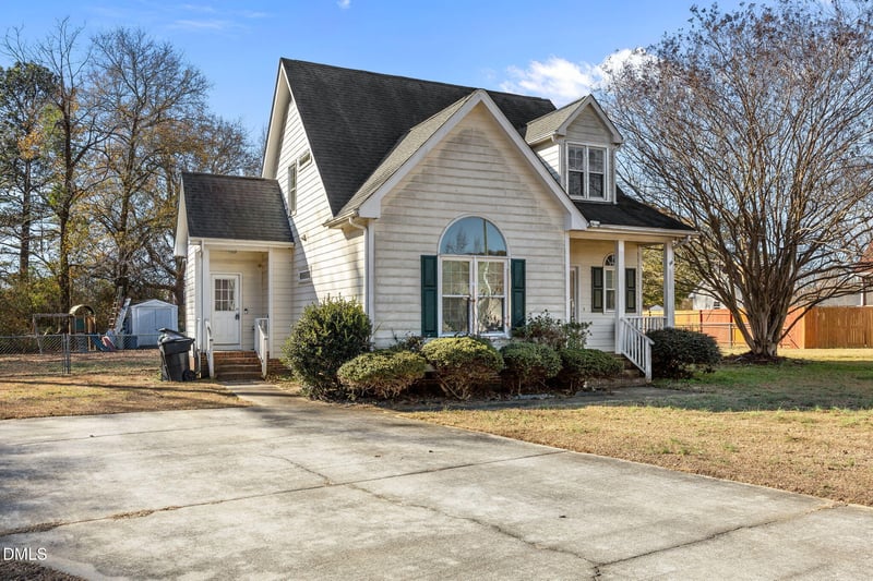 607 Denese Cir, Erwin, NC 28339