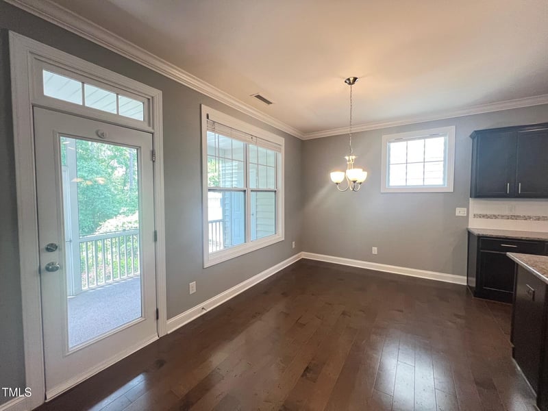 607 Finnbar Dr, Cary, NC 27519