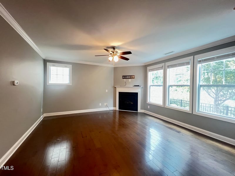 607 Finnbar Dr, Cary, NC 27519