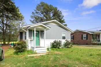 607 Granville St, Dunn, NC 28334