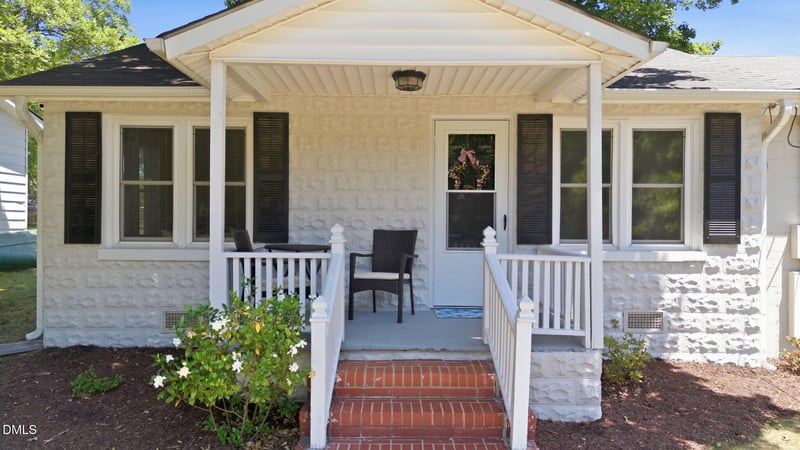 607 E Holmes St, Benson, NC 27504