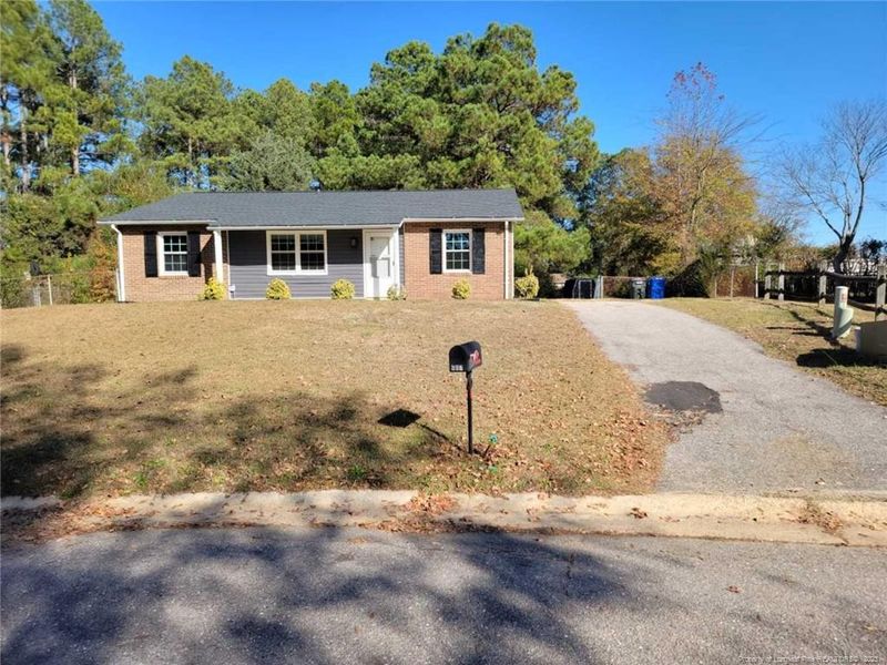 607 Kellam Cir, Fayetteville, NC 28311