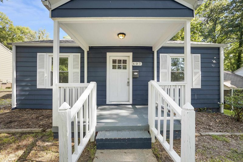 607 E Lavender Ave, Durham, NC 27704