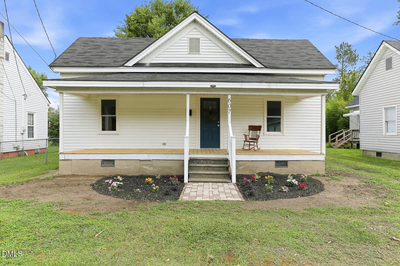 607 Magnolia Ave, Dunn, NC 28334