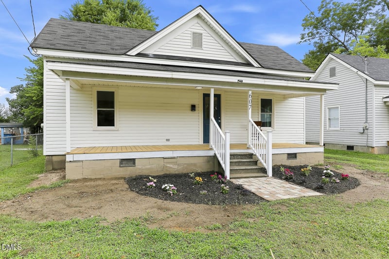 607 Magnolia Ave, Dunn, NC 28334