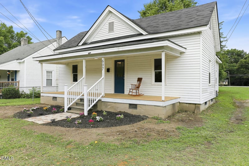 607 Magnolia Ave, Dunn, NC 28334