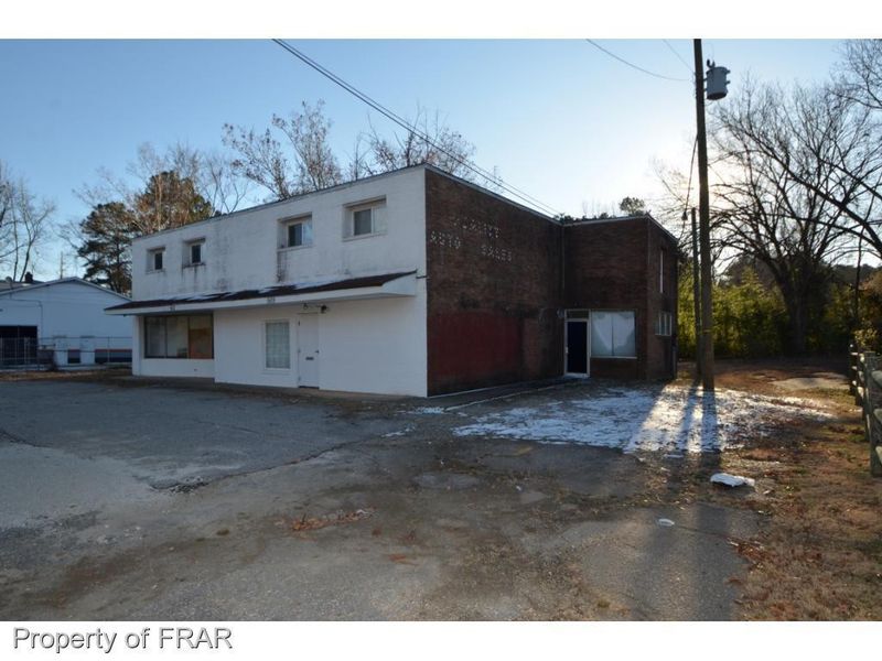 607 Murchison Rd, Fayetteville, NC 28301
