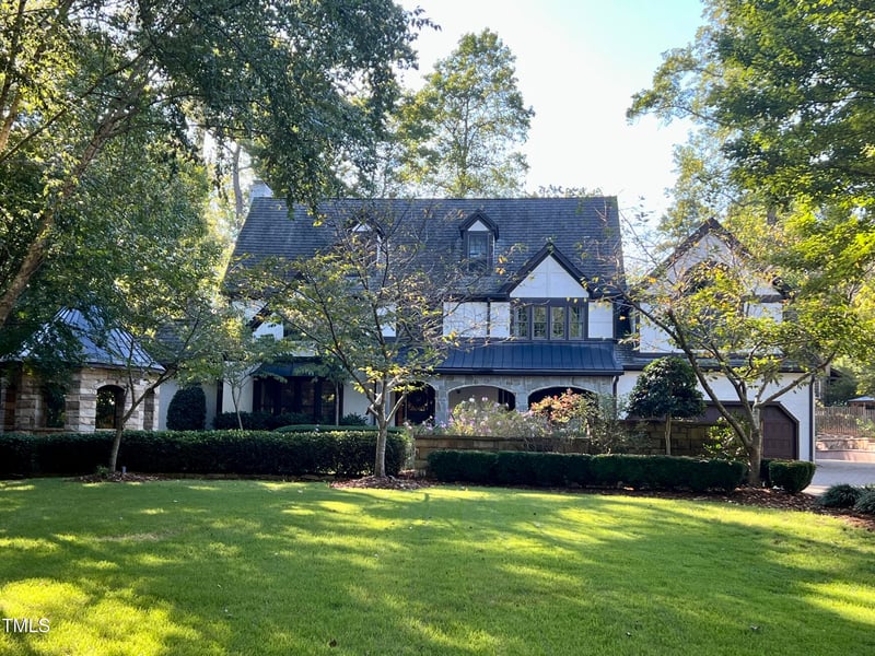 607 Queensferry Rd, Cary, NC 27511