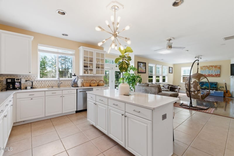 607 Ravenstone Ln, Durham, NC 27703