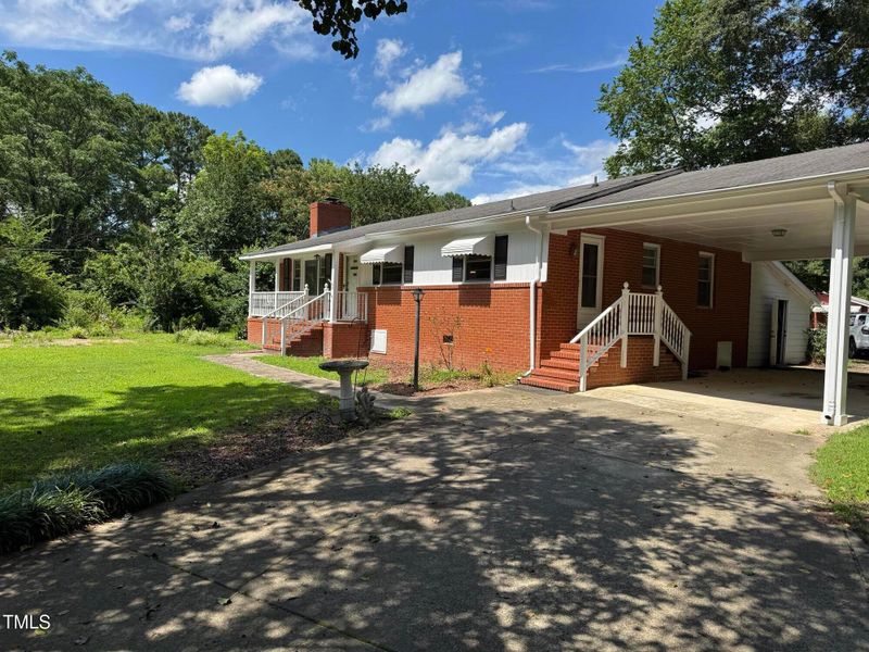 607 S Smithfield Rd, Knightdale, NC 27545