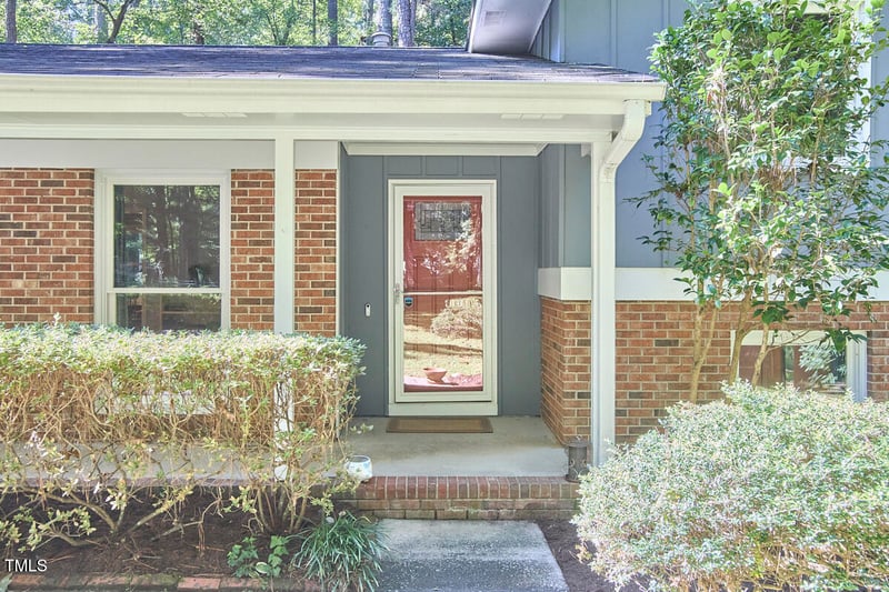 607 Yorktown Dr, Chapel Hill, NC 27516