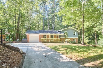 607 Yorktown Dr, Chapel Hill, NC 27516