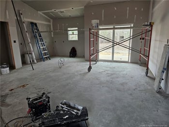 6070 Ari Ct, Fayetteville, NC 28312