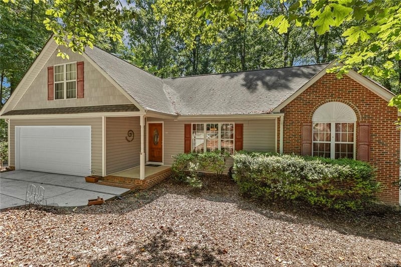 6073 Jones Cir, Sanford, NC 27332