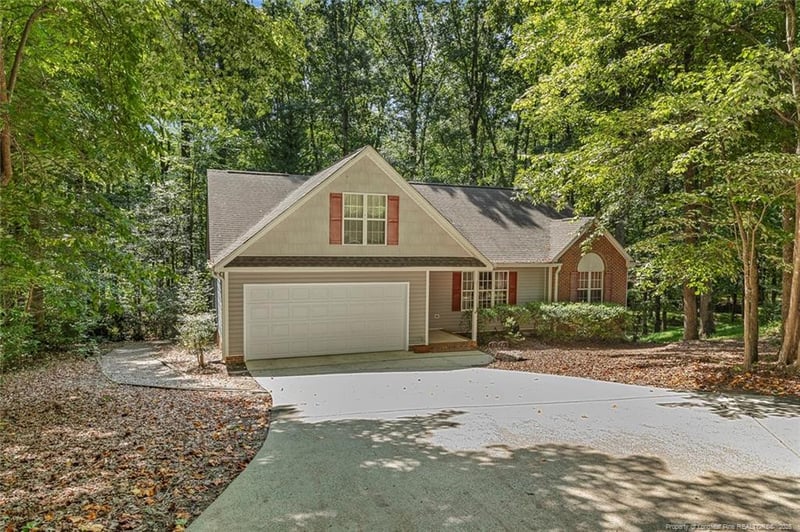 6073 Jones Cir, Sanford, NC 27332