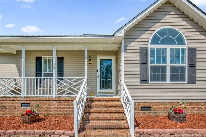 6076 Waldos Beach Rd, Fayetteville, NC 28306