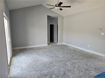 6077 Ari Ct, Fayetteville, NC 28312