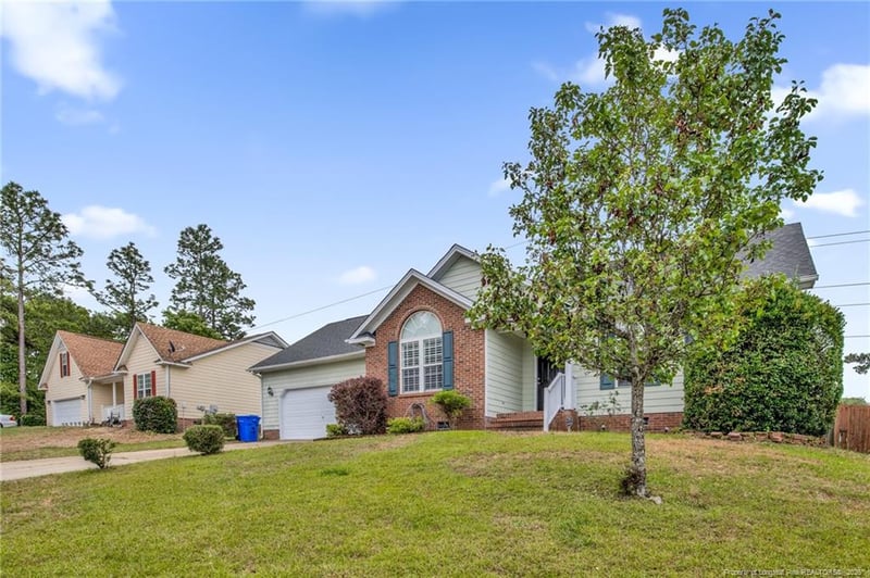 608 Ashdown Pl, Fayetteville, NC 28311