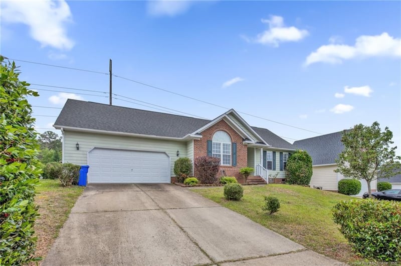 608 Ashdown Pl, Fayetteville, NC 28311