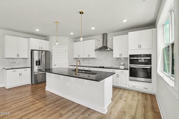 608 Barbour Farm Ln, Four Oaks, NC 27524