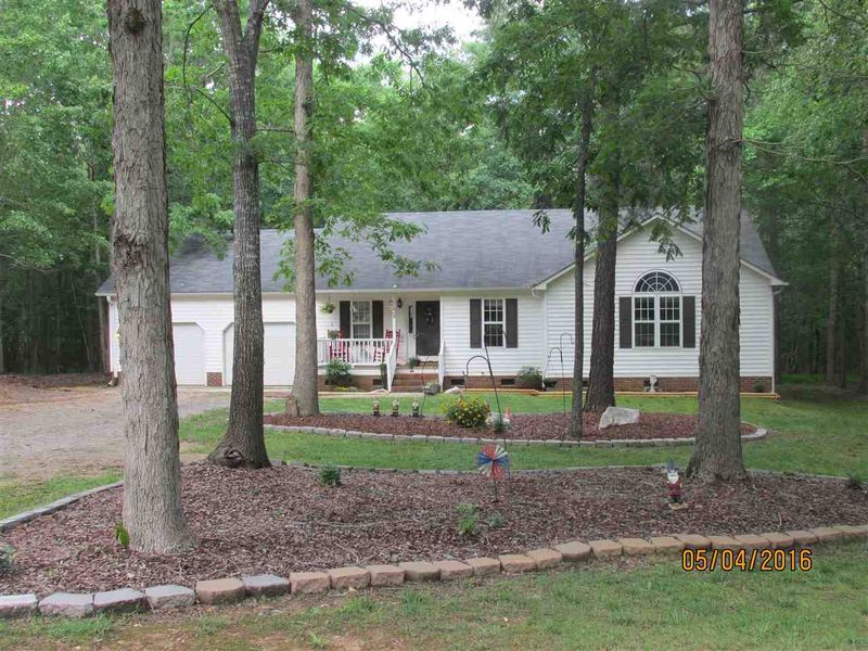 608 Bayleaf Cir, Clayton, NC 27527