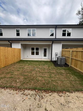 608 Blackmon St, Benson, NC 27504
