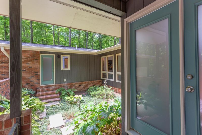 608 Concordia Ct, Chapel Hill, NC 27514