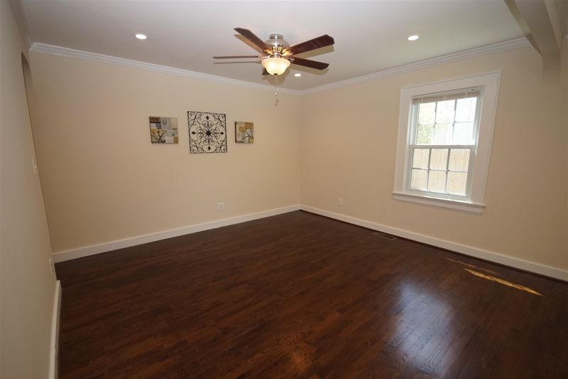 608 Drew St, Raleigh, NC 27604