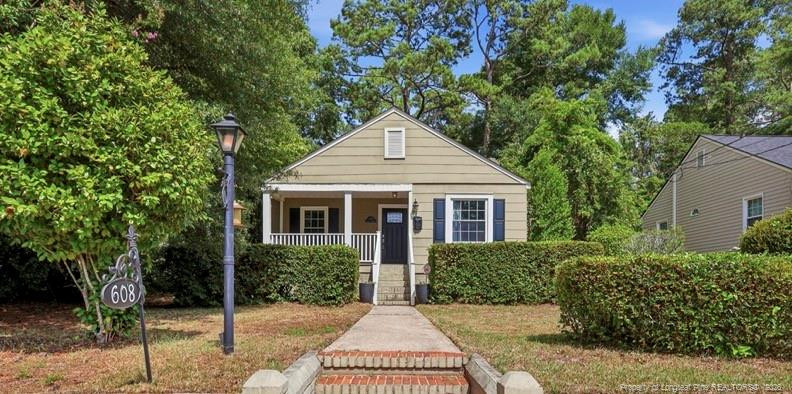 608 Glenville Ave, Fayetteville, NC 28303
