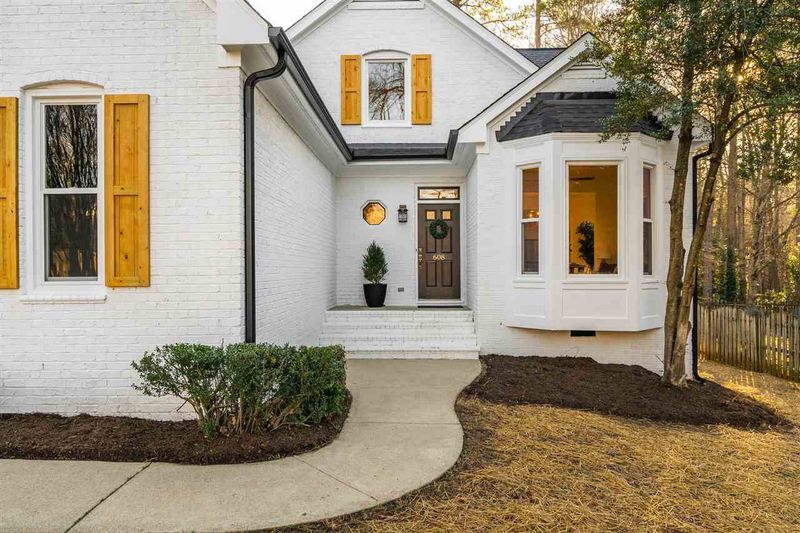 608 Hardimont Rd, Raleigh, NC 27609