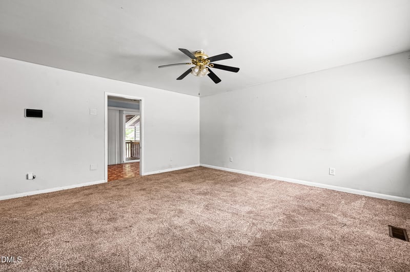 608 Howell St, Selma, NC 27576