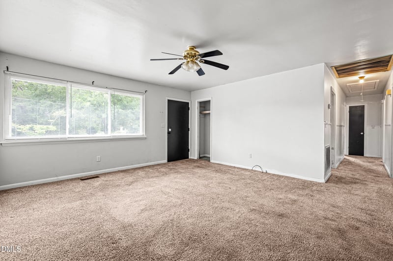 608 Howell St, Selma, NC 27576