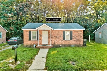 608 Hugh St, Goldsboro, NC 27530